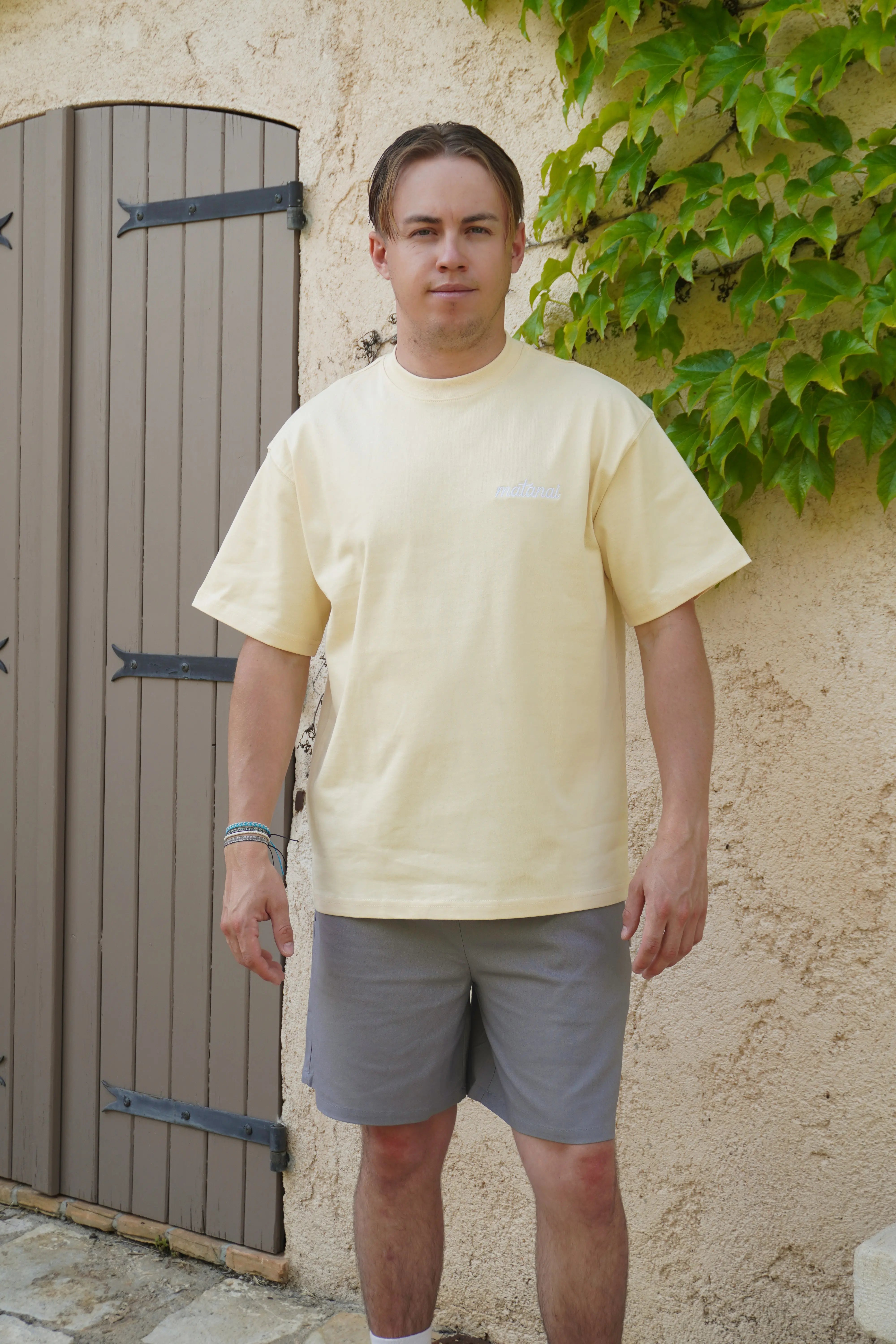 T-shirt brodé - Matanai (Jaune pastel) Ma boutique