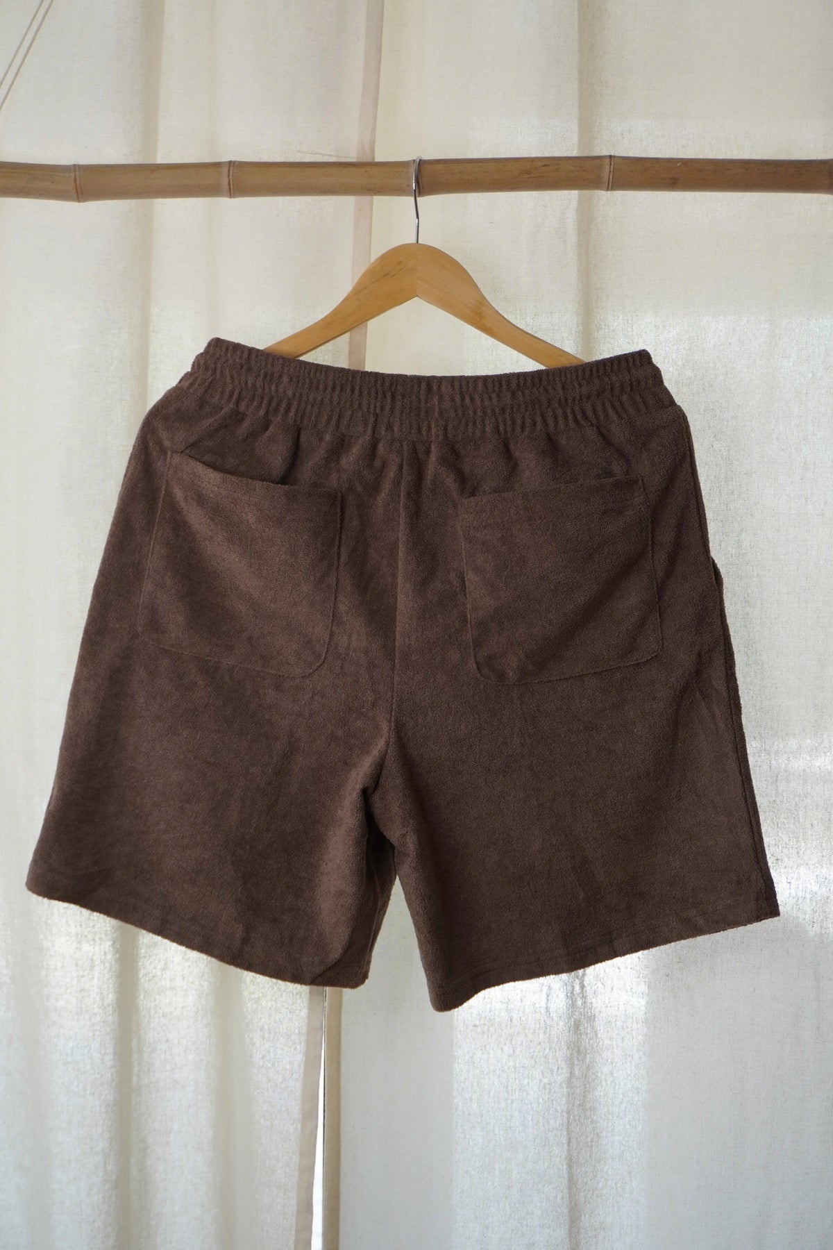 Short en éponge brodé - Matanai (Marron foncé) Matanai